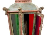 une suspension qui arbore de nombreuses couleurs