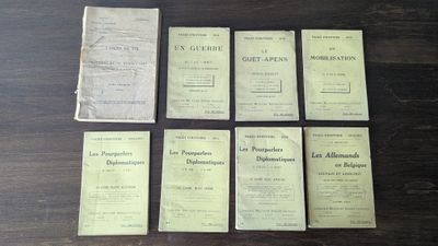 Documents de la guerre 14-18 + Table de tir 8 Volumes.