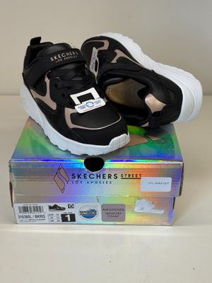 Paire DE Chaussures Enfant Skechers Metallic Burst Taille 32…