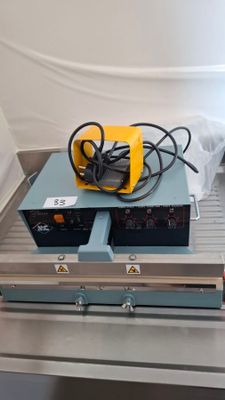 a machine that is sitting on top of a table