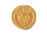 Gros plan sur une pièce d'or ornée d'une couronne