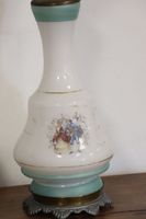 Paire de lampes à pétrole en opaline blanche et vert d'eau à… (photo 4)
