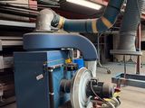 a machine that is sitting in the middle of a room