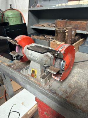 a machine that is sitting on a table in a room