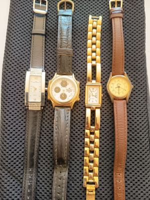 Lot de 4 montres YONGER&BRESSON 1 fonctionnelle et 3 à vérifier.