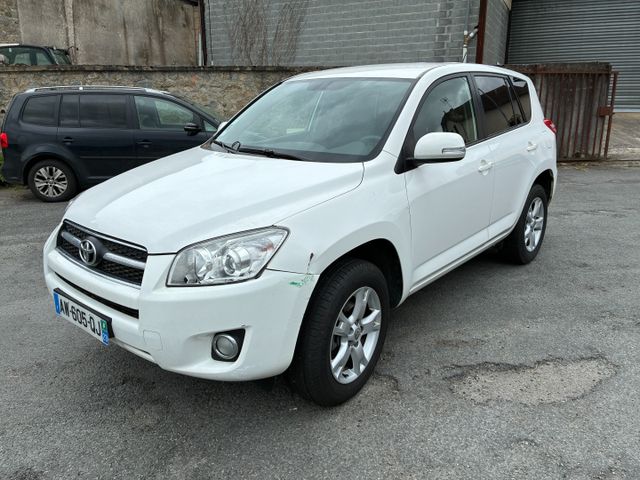 Véhicule particulier TOYOTA RAV4 immatriculé AW-605-QJ, 1ère mise