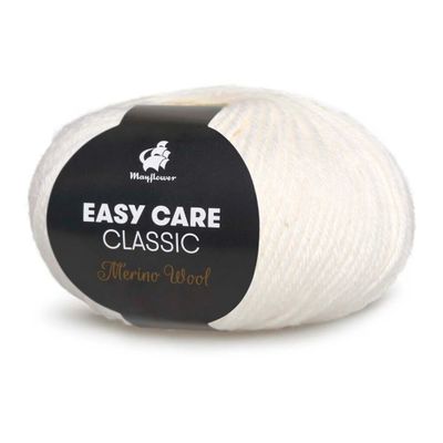 pelote de fil classique facile d'entretien, de couleur blanche, sur fond blanc