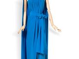 une image représentant un mannequin portant une robe bleue et une cape