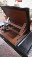 Table "à la Tronchin", en acajou noirci, sous main cuir et p… (photo 6)