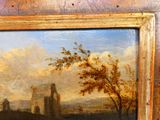 une image d'un tableau sur le mur d'un bâtiment
