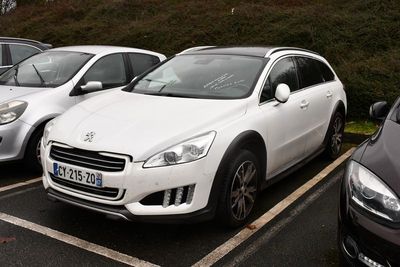 VP PEUGEOT 508 SW 2.0 HYBRID4 e-HDI 200ch FULL HYBRID 4X4 BM…