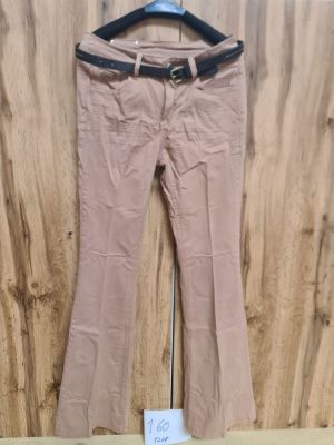 Lot de 120 pantalons femme ? Coupe vase avec ceinture