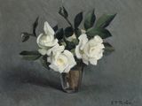 une peinture de fleurs blanches dans un vase sur une table