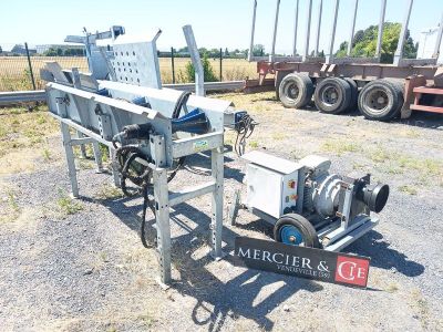 an image of a machine that is sitting in the dirt