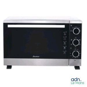 une image d'un grille-pain four sur fond blanc