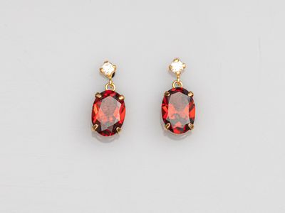 a pair of garnet garnet garnet garnet garnet garnet garnet garnet garnet garnet garnet garnet garnet garnet ga