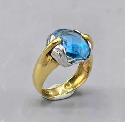 MASCA. Bague en or jaune 750°° sertie d'une pierre bleue (to…