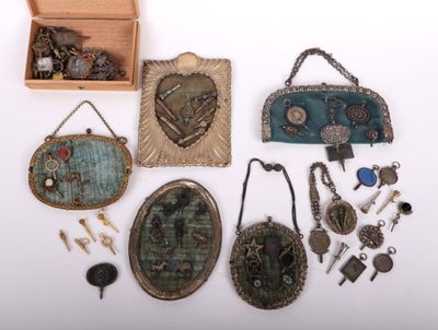 many different pieces of jewelry that are on the table