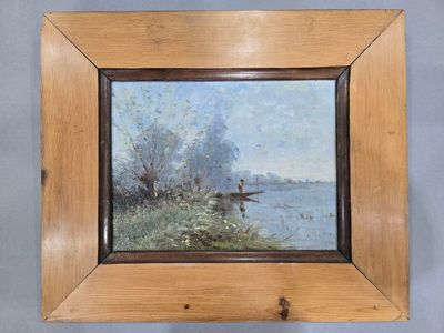 une peinture à l'huile représentant un bateau sur une rivière avec des arbres en arrière-plan