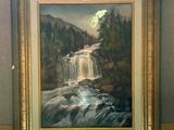 tableau représentant une cascade, dans un cadre doré, avec une pleine lune