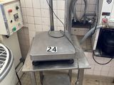 une photo d'une balance de cuisine
