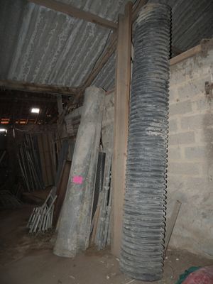a room that has some pipes in it