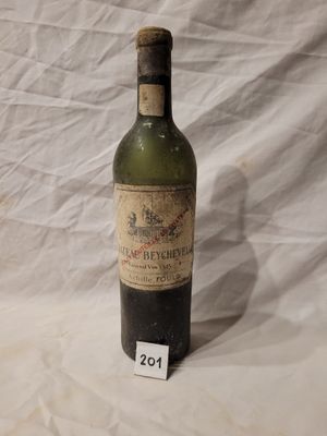 1 bouteille CHATEAU BEYCHEVELLE 1945 GCC SAINT JULIEN Etique…