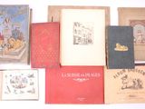 un grand nombre de livres posés sur une table