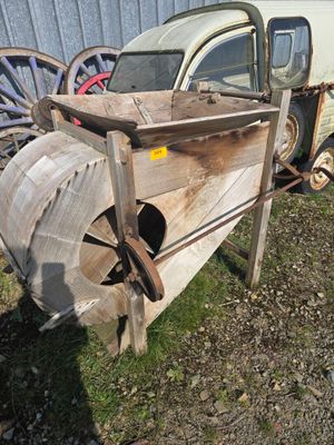 Tarare LUCIEN GARNIER à SAINT-HILAIRE Mise à prix : 10€