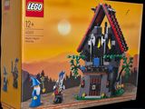 une boîte de Lego sur laquelle est représentée une maison