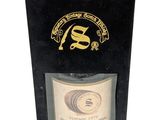 an image of a bottle of wine in a black box