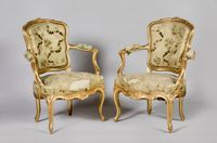 *SUR DESIGNATION* Paire de fauteuils cabriolets en bois scul…