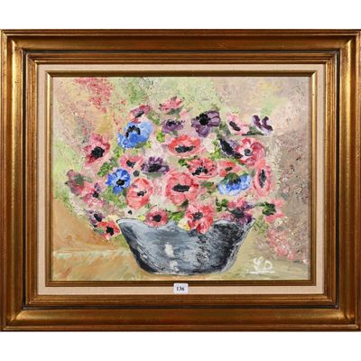 une peinture à l'huile représentant un vase rempli de fleurs roses et bleues