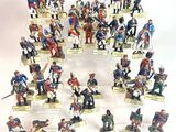 de nombreuses figurines de soldats exposées