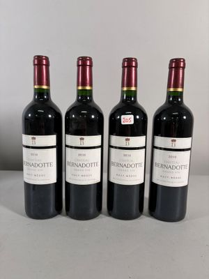 4 btlles Haut Médoc, Chateau Bernadotte 2010.