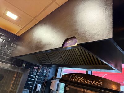 VENDU SUR DESIGNATION. 1 hotte inox 4 filtres VIM groupe dép…