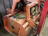 une petite machine qui se trouve dans le garage