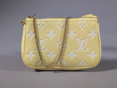 Sac à bandoulière Louis Vuitton en cuir monogramme jaune