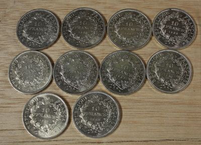 Un lot de 10 monnaies de 10 Francs Hercule, P.