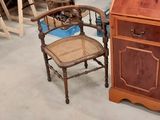 a lot of furniture that is in a room
