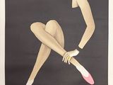 une image représentant une affiche sur laquelle figure une femme assise sur une chaise