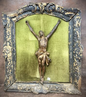 an image of a statue of jesus on a cross in a frame