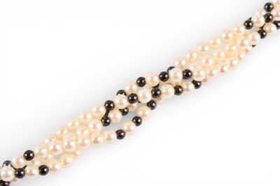BRACELET de perles de culture, fermoir or jaune 750 millième…