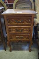 commode de style Louis XV - à 3 tiroirs - H : 76 cm L : 47 c…