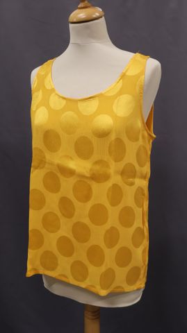 VALENTINO Miss V – Débardeur en soie jaune. Taille : 44/10