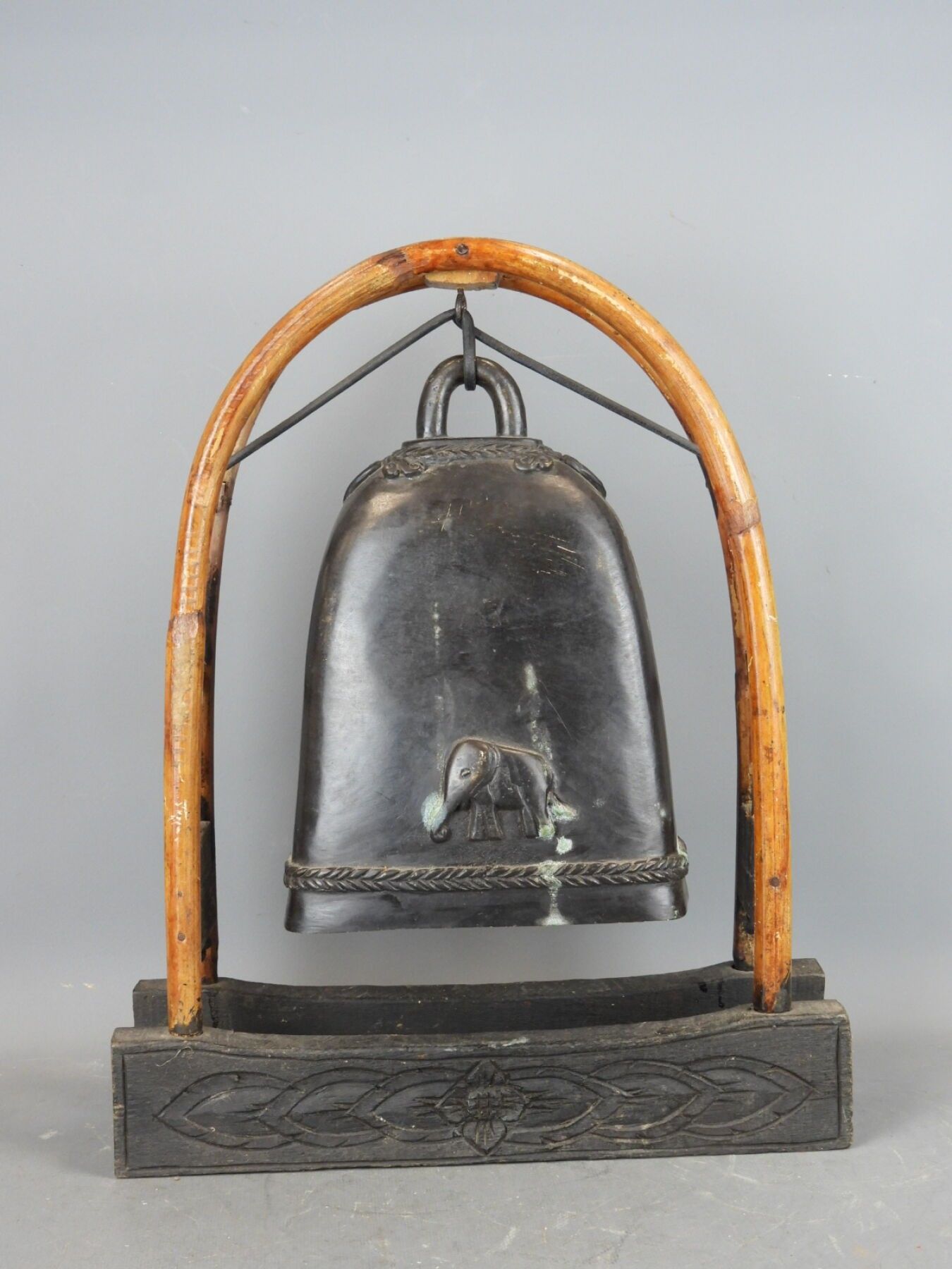 Objets d'art & Curiosités