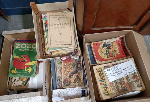 3 caisses de livres enfant dont Zozo, Pierrot , les nouvelles ave