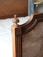 LIT deux places de style Louis XVI en chêne mouluré et sculp… (photo 6)
