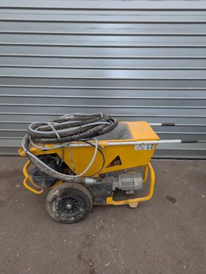 Projeteuse de produits pâteux EUROPRO