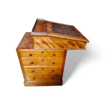 ANGLETERRE, XIXe - BUREAU "DAVENPORT" en acajou et placage d…
